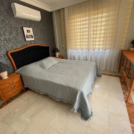 Nas-a Luxury, 6 Bedroom, 3 Bathroom וילה אלאניה