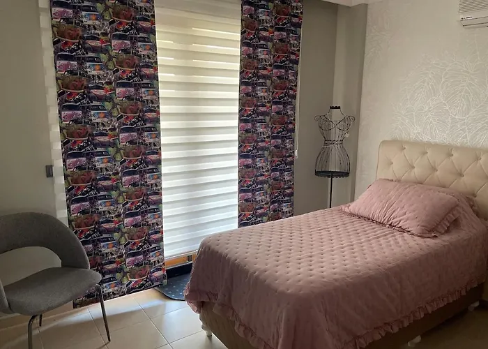 Nas-a Luxury, 6 Bedroom, 3 Bathroom 빌라