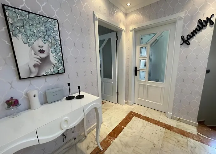 빌라 Nas-a Luxury, 6 Bedroom, 3 Bathroom