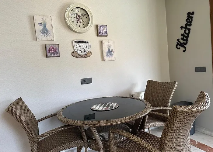 Nas-a Luxury, 6 Bedroom, 3 Bathroom 빌라 *