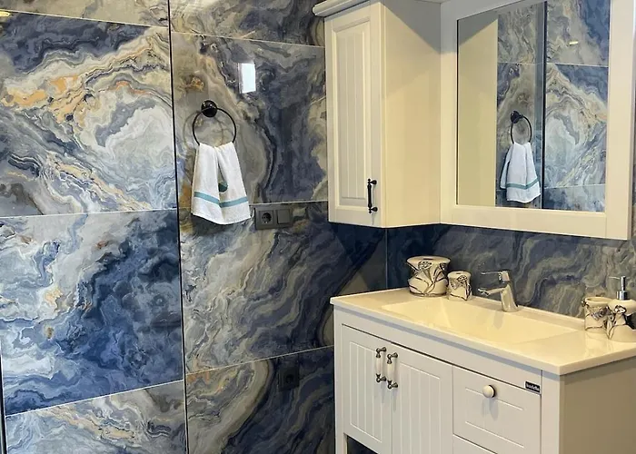 Nas-a Luxury, 6 Bedroom, 3 Bathroom 알란야