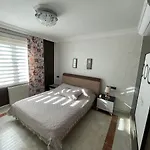 Вілла Nas-a Luxury, 6 Bedroom, 3 Bathroom *