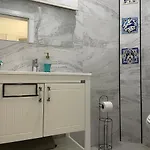 Вілла Nas-a Luxury, 6 Bedroom, 3 Bathroom Аланія