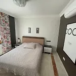Nas-a Luxury, 6 Bedroom, 3 Bathroom Villa