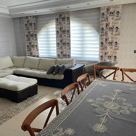 Luxury, 6 Bedroom, 3 Bathroom