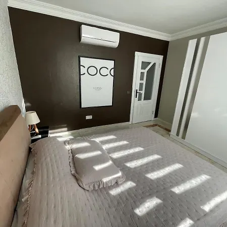 Nas-a Luxury, 6 Bedroom, 3 Bathroom فيلة *