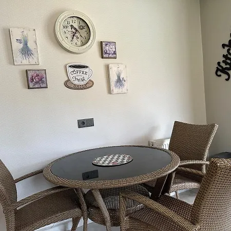 Nas-a Luxury, 6 Bedroom, 3 Bathroom Вілла *