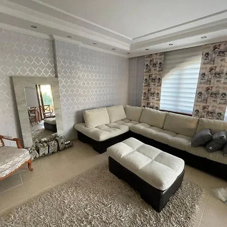 Villa Luxury, 6 Bedroom, 3 Bathroom *