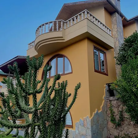 Nas-a Luxury, 6 Bedroom, 3 Bathroom 알란야