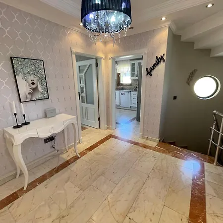 Nas-a Luxury, 6 Bedroom, 3 Bathroom فيلة