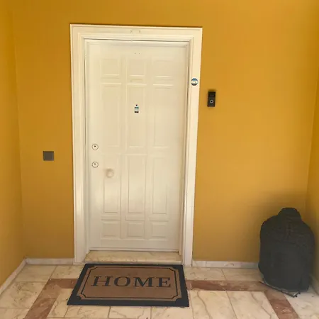 Nas-a Luxury, 6 Bedroom, 3 Bathroom Вілла Аланія