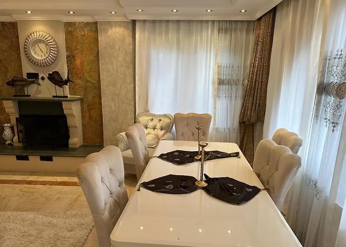 Nas-a Luxury, 6 Bedroom, 3 Bathroom וילה