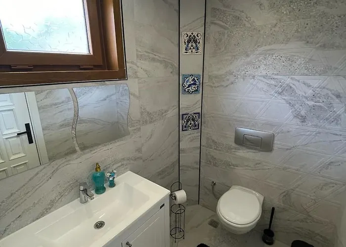 Nas-a Luxury, 6 Bedroom, 3 Bathroom