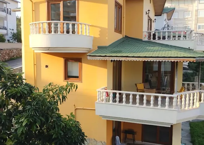 Nas-a Luxury, 6 Bedroom, 3 Bathroom וילה אלאניה