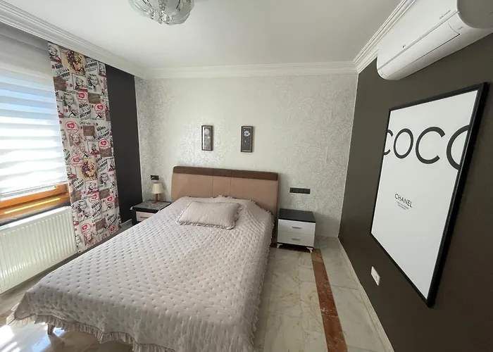 Nas-a Luxury, 6 Bedroom, 3 Bathroom וילה